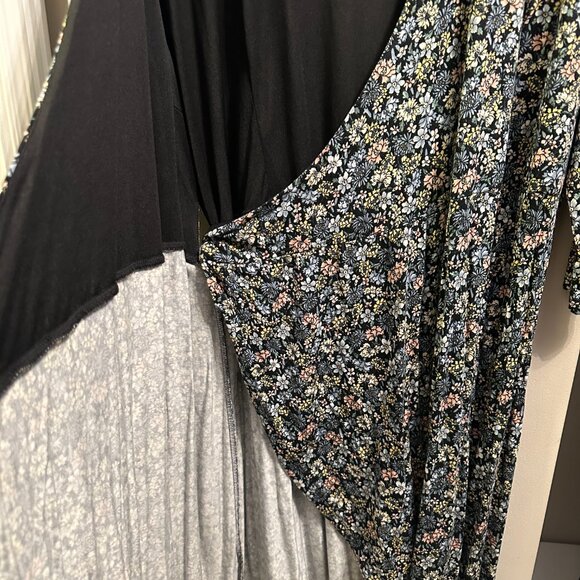 Loft Floral Wrap Dress, L. Soft & Comfortable - Picture 4 of 8